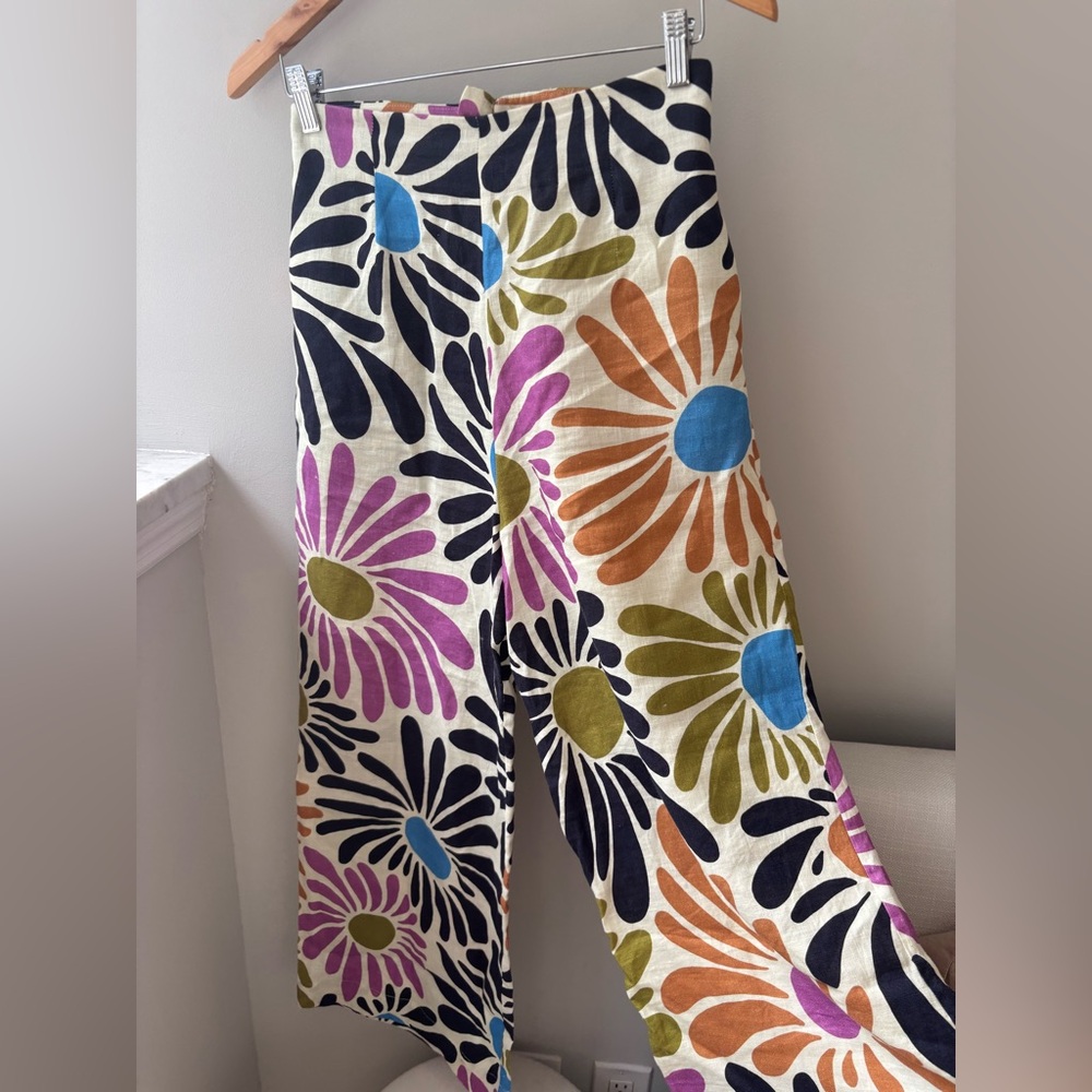 Cala de la Cruz Floral Patterned Women's Pants